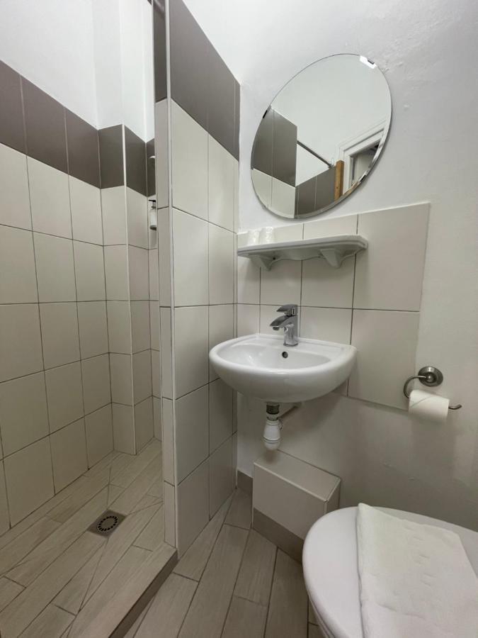 מונפלייה Hotel Mistral Comedie Saint Roch מראה חיצוני תמונה